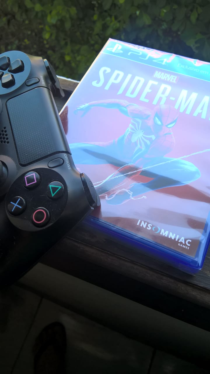 Unboxing de Marvel Spider Man PS4 6