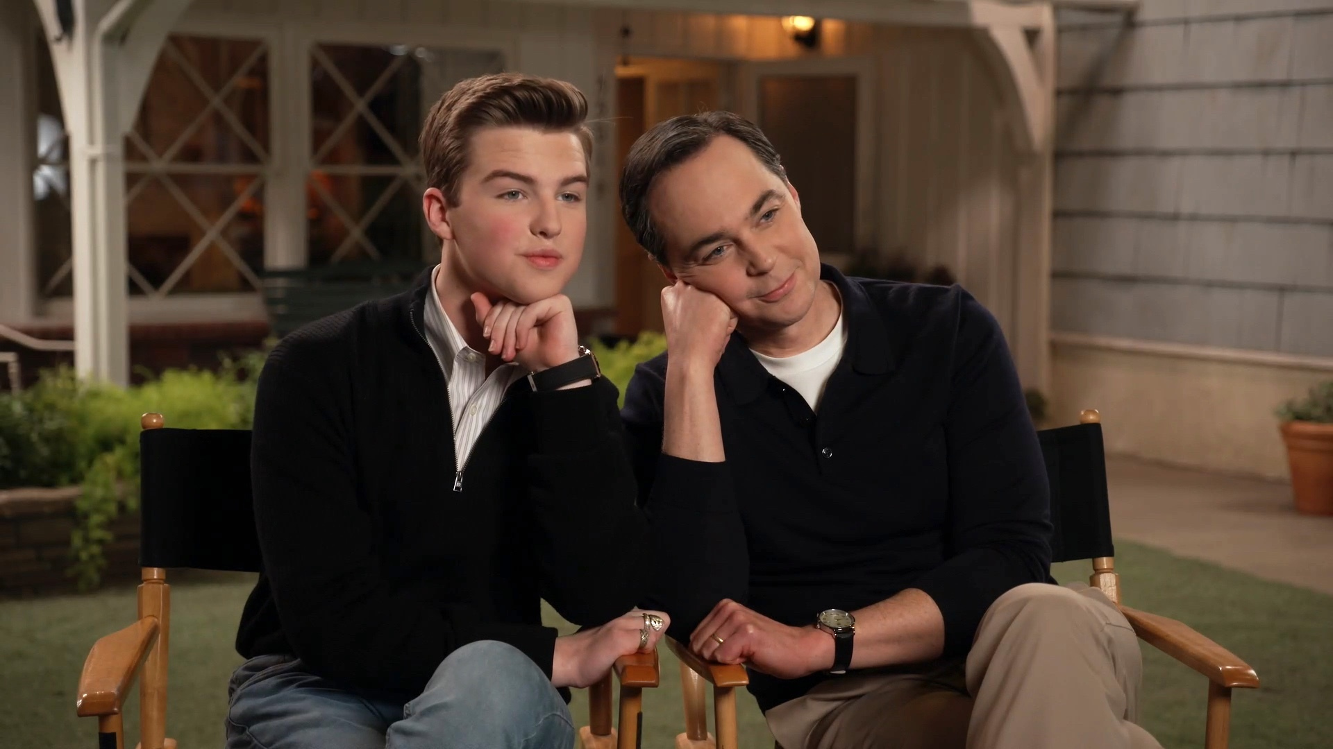 É Amanhã - Episódio final de Young Sheldon trará Jim Parsons e Mayim Bialik 5