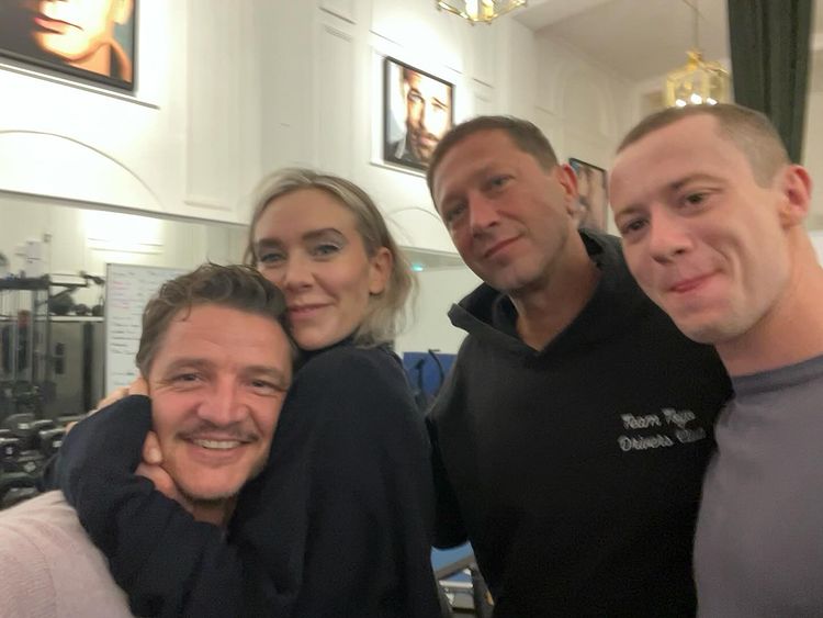 Pedro Pascal postou a primeira foto com elenco principal de Quarteto Fantástico