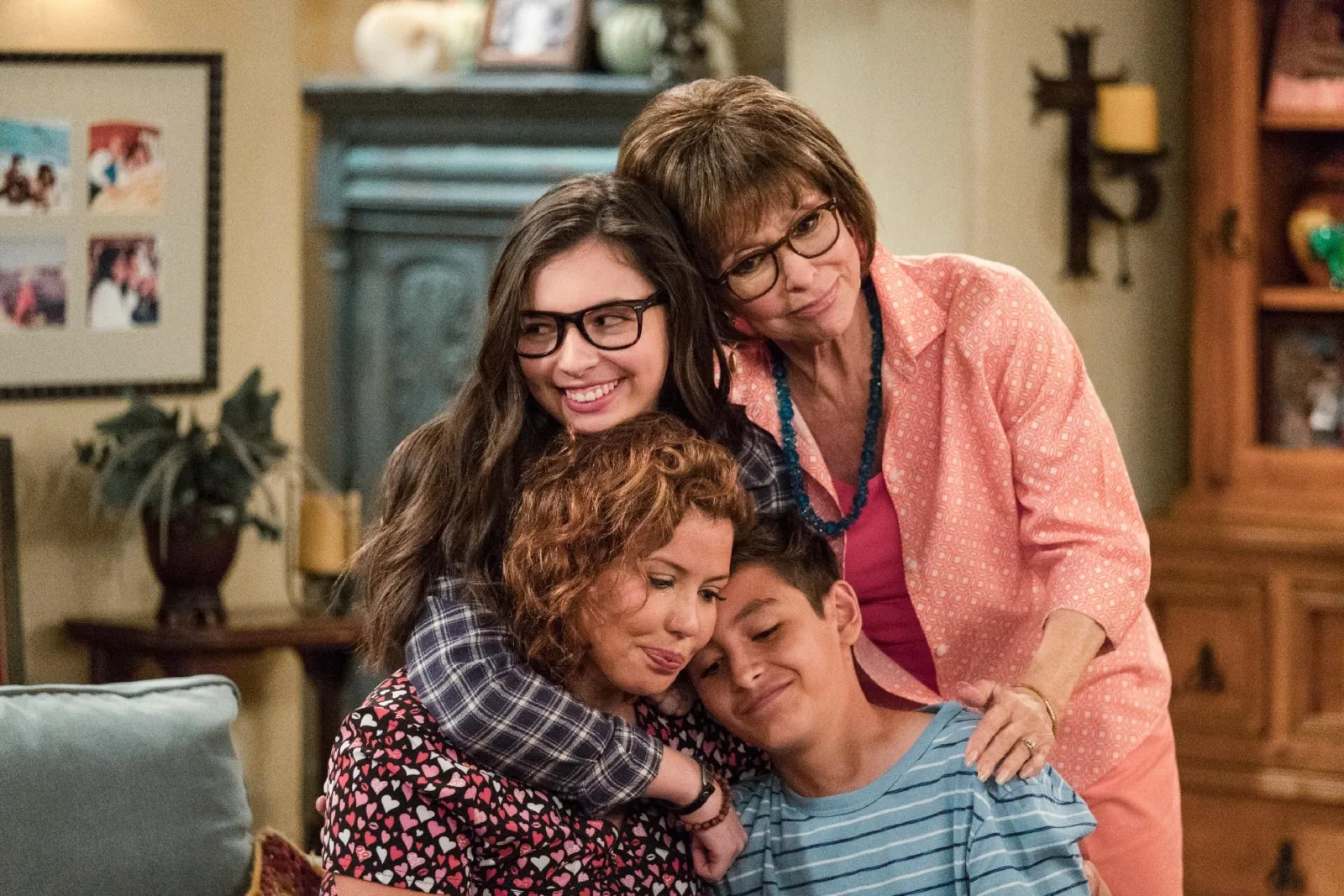 5 Séries de família: porque rir das tretas alheias pode salvar a sua sanidade