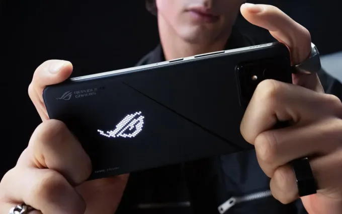 ASUS ROG Phone 8