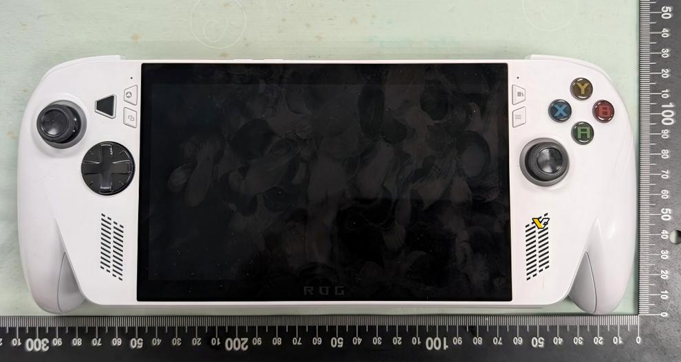 Xbox Kennan: Fotos Vazam Online 3 Xbox Kennan: Fotos Vazam Online 2