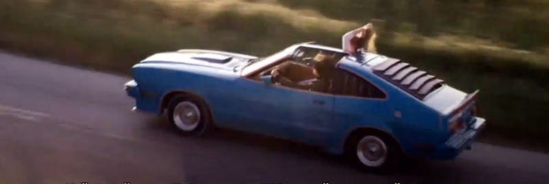 James Gunn levou artefatos malucos dos sets da Marvel e da DC 3 James Gunn levou artefatos malucos dos sets da Marvel e da DC 1