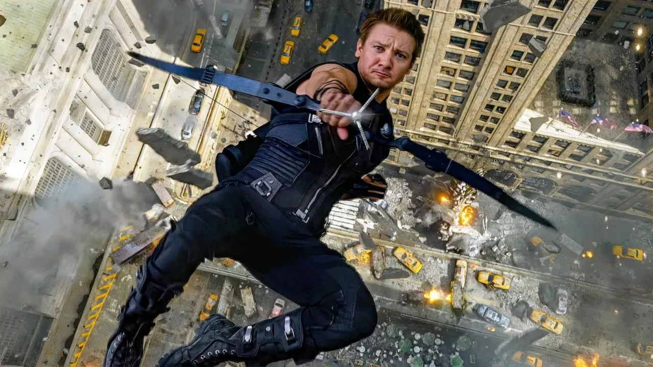 Jeremy Renner comentou sobre retorno em Gavião Arqueiro.