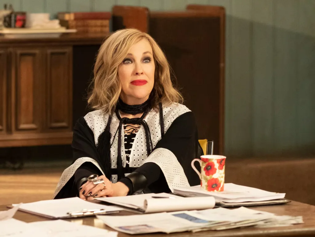 Atriz Catherine O'Hara morre aos 71 anos 4 Atriz Catherine O'Hara morre aos 71 anos 4