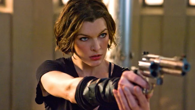 Resident Evil: Zach Cregger terá liberdade criativa total no novo filme