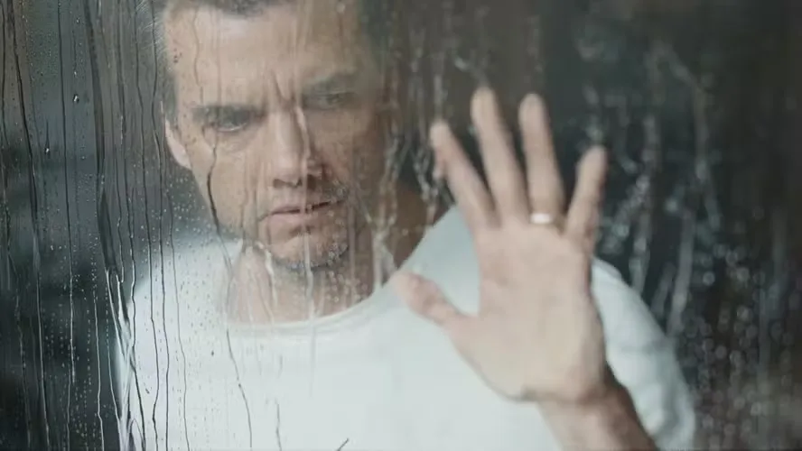 "A Última Casa" suspense da Netflix com Wagner Moura e Greta Lee ganha trailer oficial; assista 4 'A Última Casa' suspense da Netflix com Wagner Moura e Greta Lee ganha trailer oficial; assista