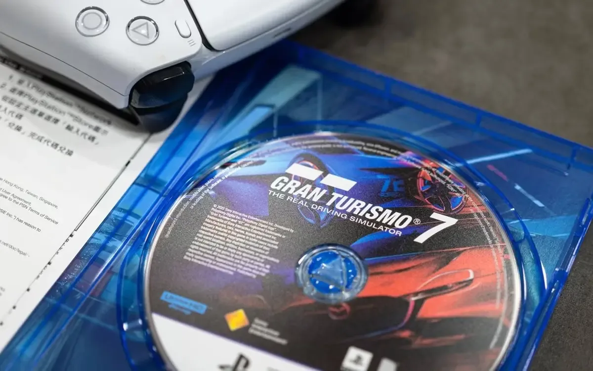 PlayStation pode voltar atrás na decisão de acabar com mídia física após pressão